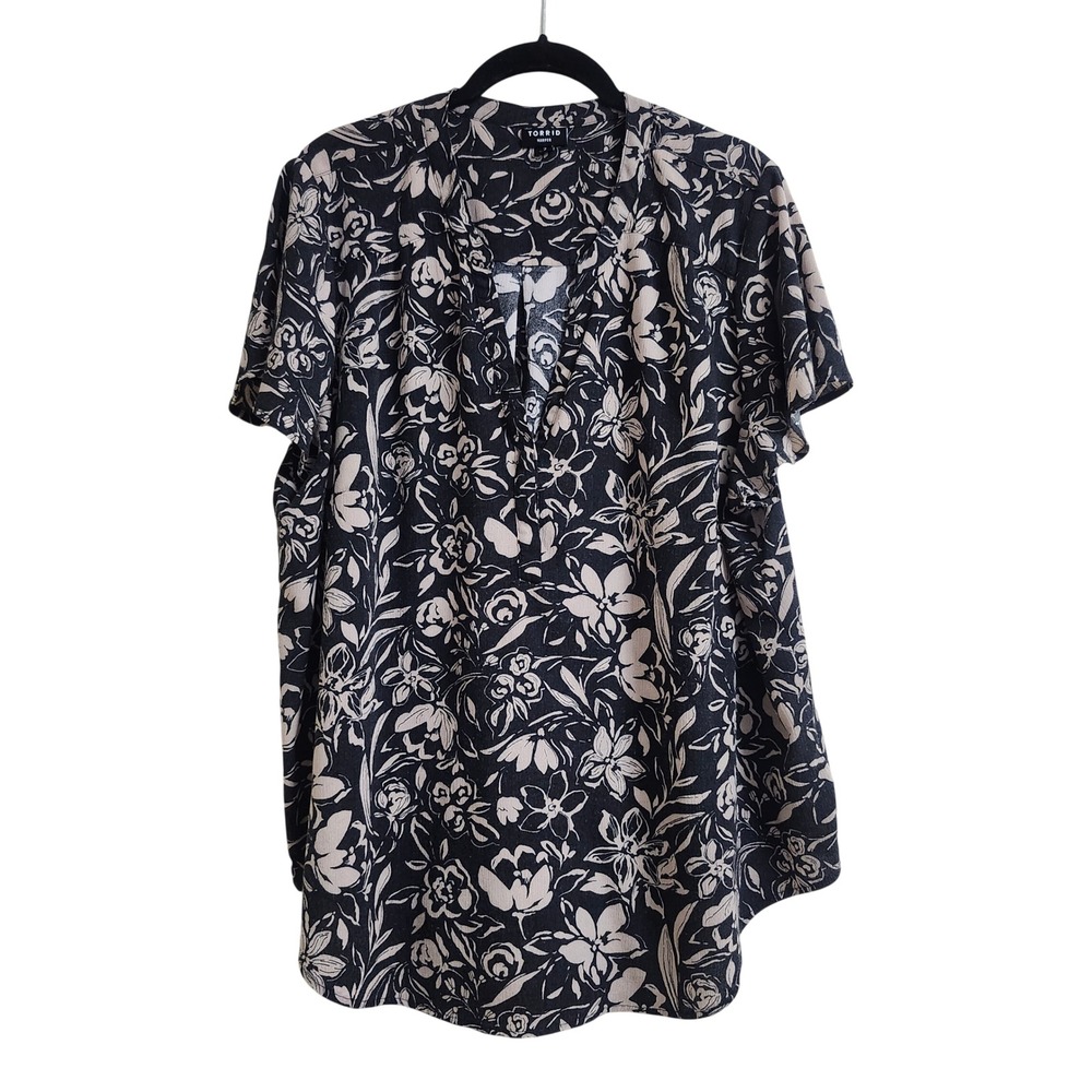 Torrid Harper Black Tan Floral Split Neck Short Sleeve Blouse Plus Size 2 2X